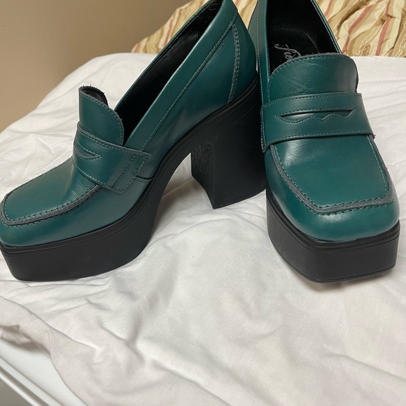 Free People Teal Leather Platform Loafers. Absolutely Stunning. NWOT - Picture 9 of 12